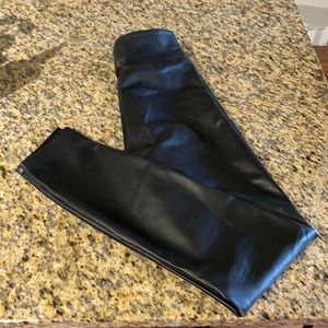 ⭐️4 for $20⭐️ A&F faux leather leggings